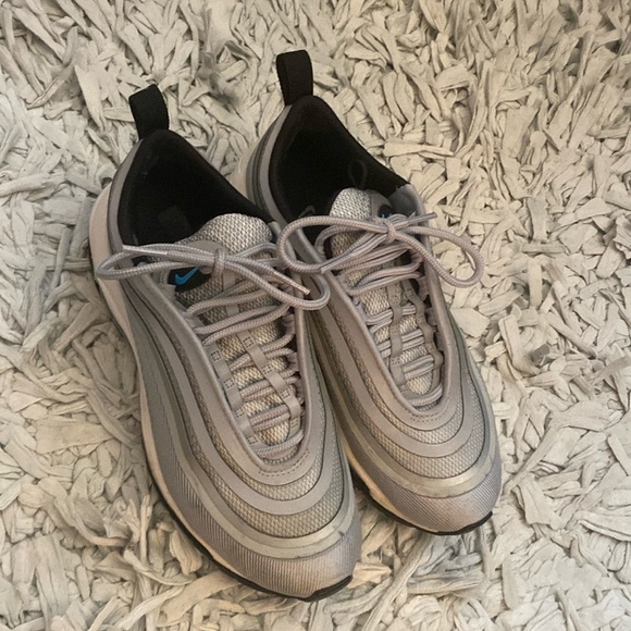 Nike Shoes - Nike Air Max